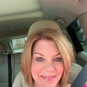 Meet your Posher, Michele